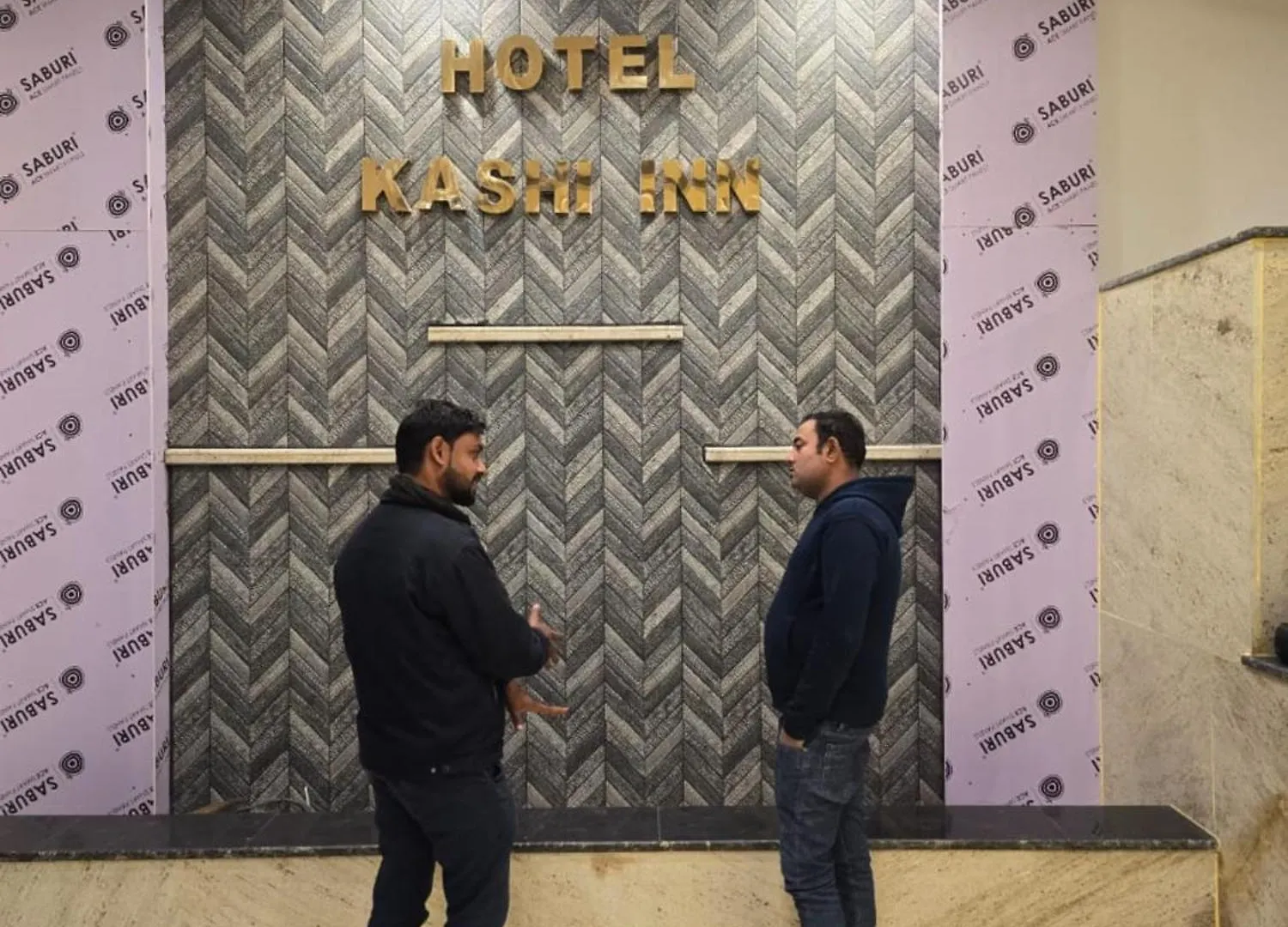 *** Hotel Goroomgo Kashi Inn Raj Ghat Varanasi Near Ganga Rajghat - Kashi Railway Station 500 - Kashi Vishwanath Temple - Hotel-At-Prime-Location Spacious-Room With-Wi-Fi & Parking Availability, India